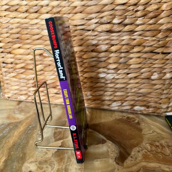 Goosebumps Horrorland: Escape from Horrorland - Picture 2 of 3